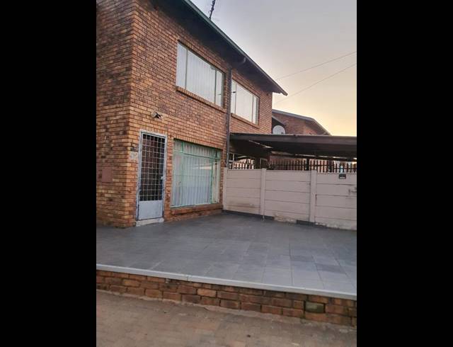 4 BEDROOM HOUSE FOR SALE IN FLORIDA